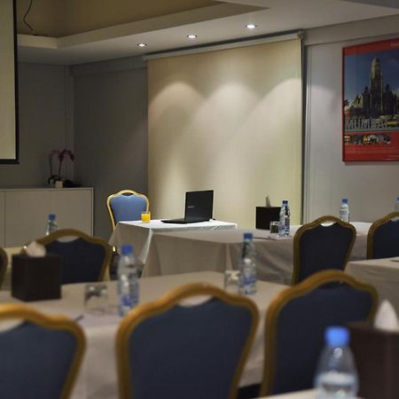 รามาดา บาย วินด์แฮม ดาวน์ทาวน์ เบรุต Hotel ภายนอก รูปภาพ