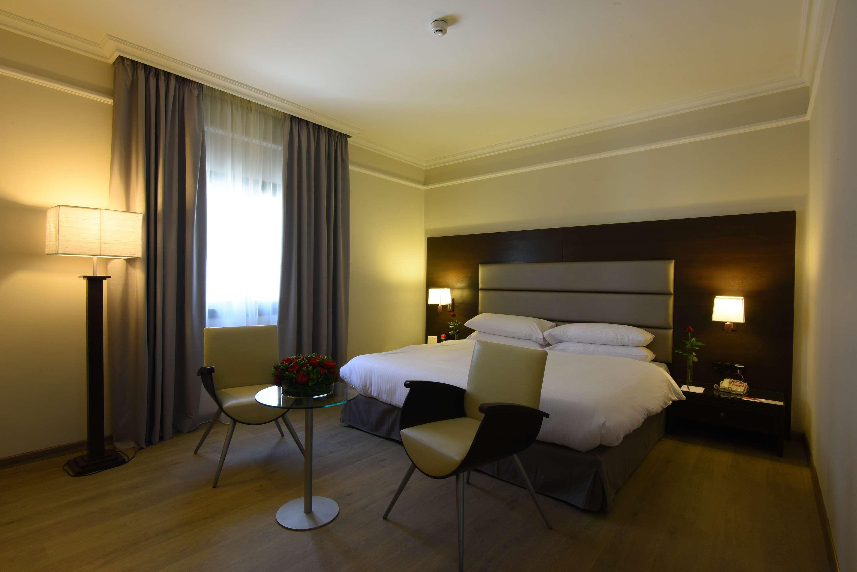 รามาดา บาย วินด์แฮม ดาวน์ทาวน์ เบรุต Hotel ภายนอก รูปภาพ