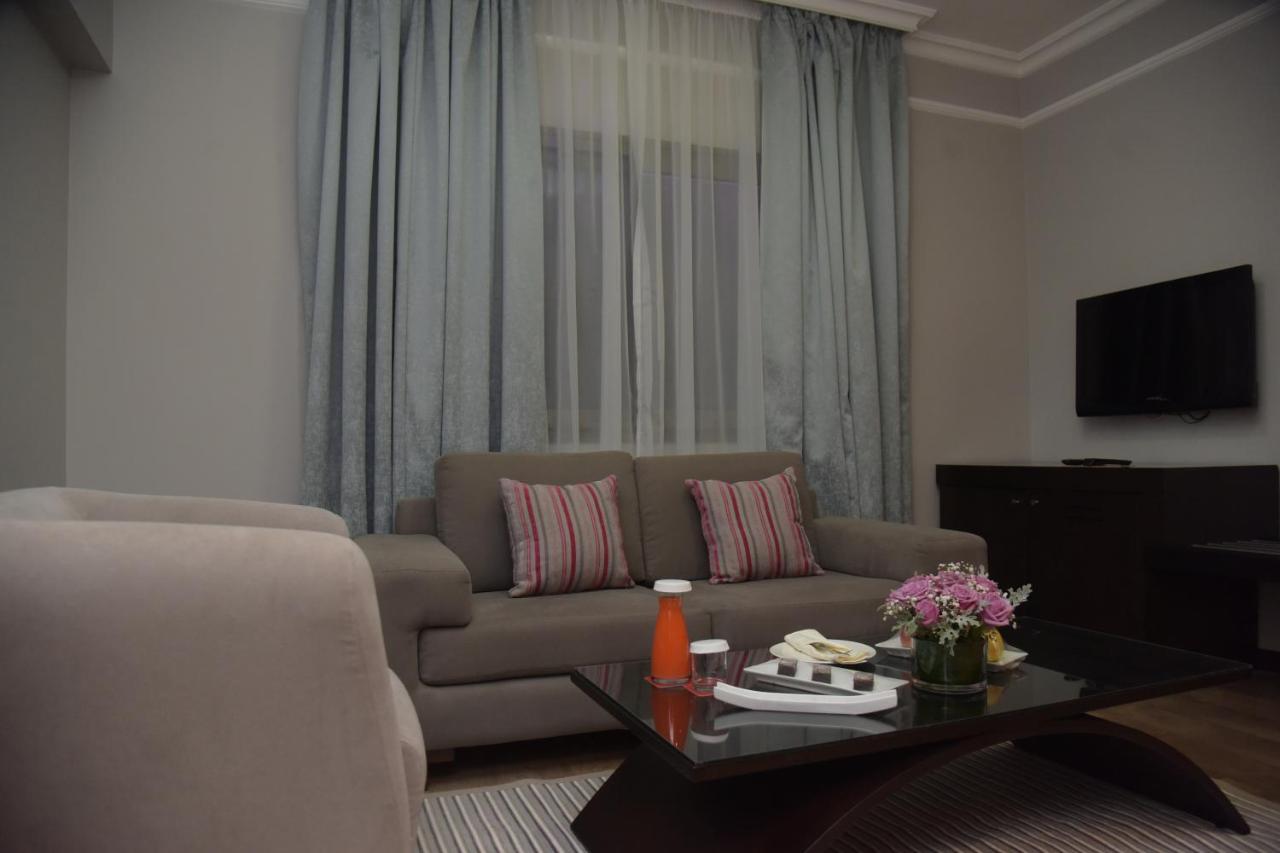 รามาดา บาย วินด์แฮม ดาวน์ทาวน์ เบรุต Hotel ภายนอก รูปภาพ