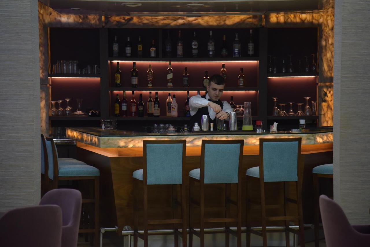 รามาดา บาย วินด์แฮม ดาวน์ทาวน์ เบรุต Hotel ภายนอก รูปภาพ