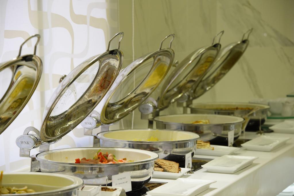 รามาดา บาย วินด์แฮม ดาวน์ทาวน์ เบรุต Hotel ภายนอก รูปภาพ